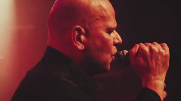 Beborn Beton – She Cried
