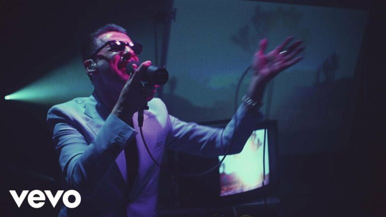 Depeche Mode – Heroes (Highline Sessions Version)