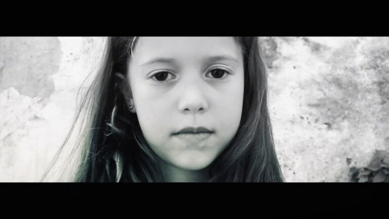 Hidden Souls – The World Is Falling
