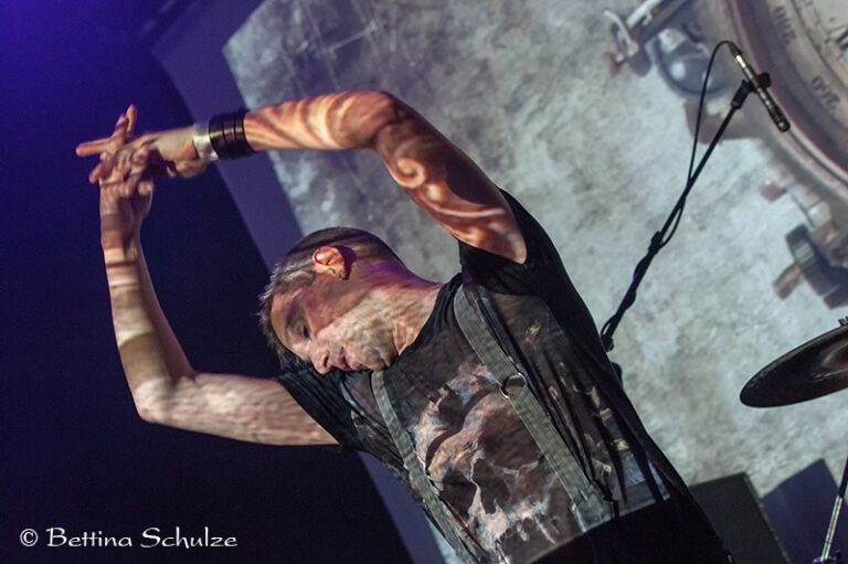 In Strict Confidence – Westbad 07.06.19