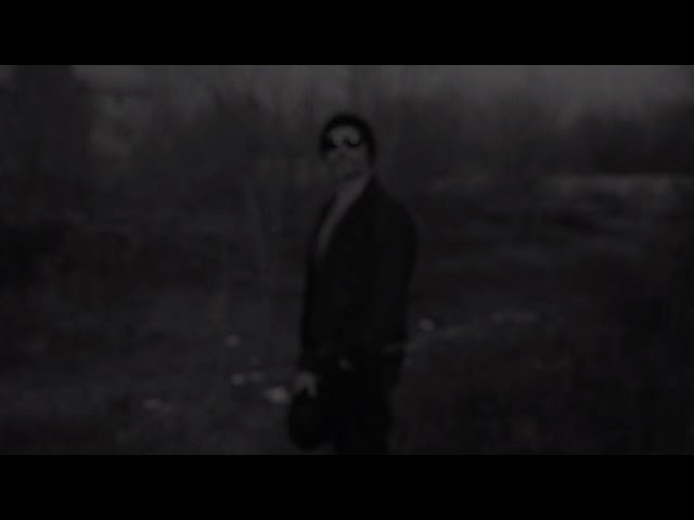 In.Visible – Dark Room