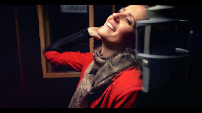Outsized feat. Helga Dyrfinna – Dazzling Diamond (Official Video)