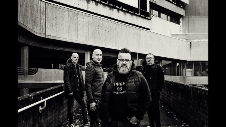 Absurd Minds – Karma (Official Music Video)