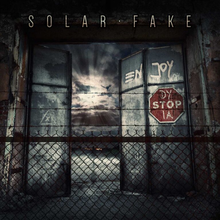 Solar Fake stürmen die Charts