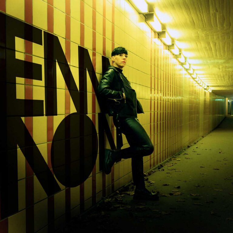 Emmon – Devil’s On Your Back